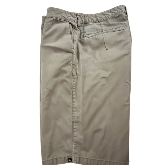 Quiksilver ~ Mens Tan Chino Shirts ~ size 36 ~ 4 pocket ~ black leather tab - Picture 6 of 11